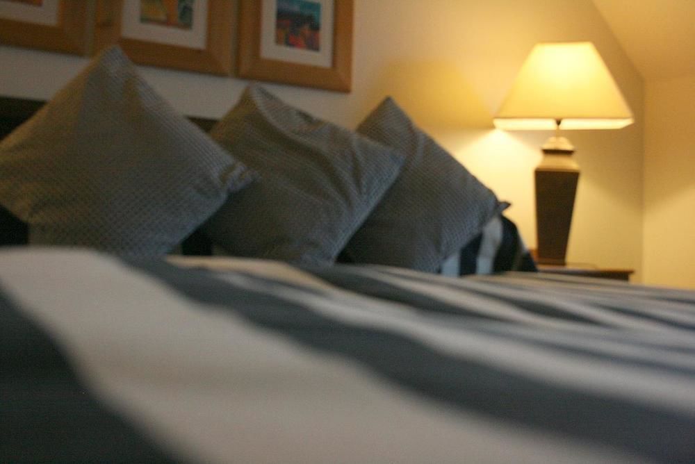 Bed and Breakfast Ross House Роскоммон Экстерьер фото