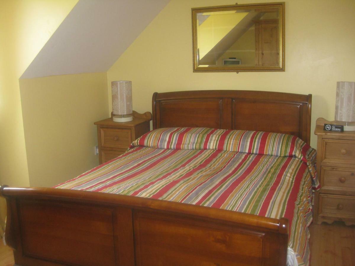 Bed and Breakfast Ross House Роскоммон Экстерьер фото