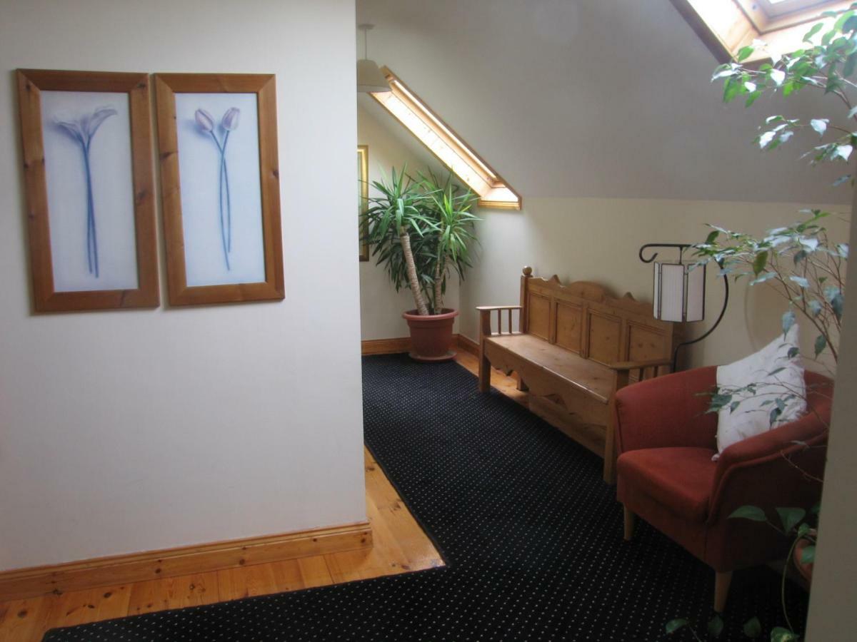 Bed and Breakfast Ross House Роскоммон Экстерьер фото
