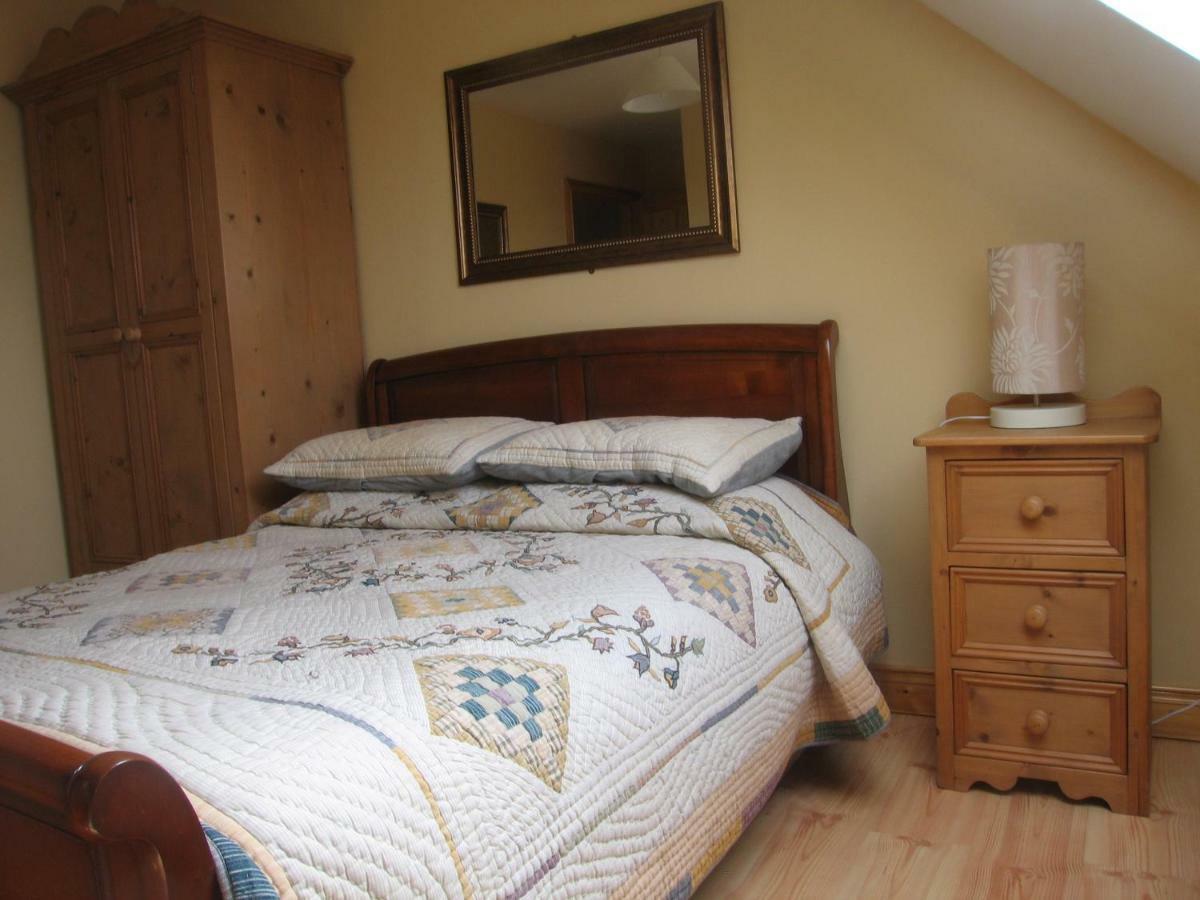 Bed and Breakfast Ross House Роскоммон Экстерьер фото