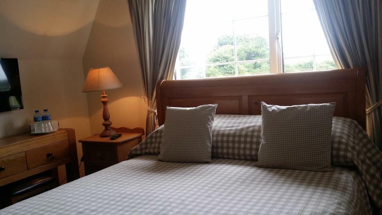 Bed and Breakfast Ross House Роскоммон Экстерьер фото